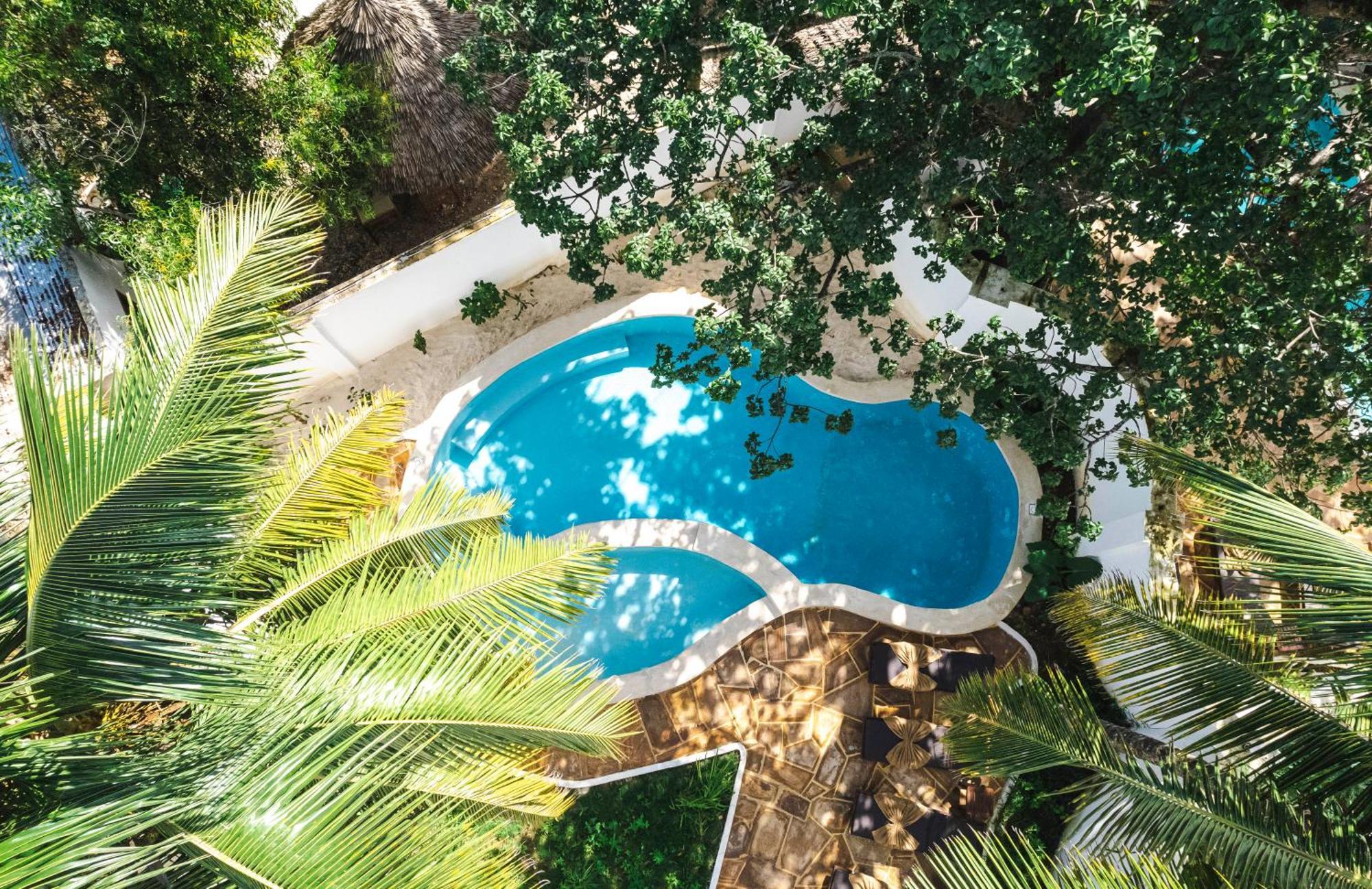 Tasneem Islamic Luxury Suites Jambiani  Exterior photo